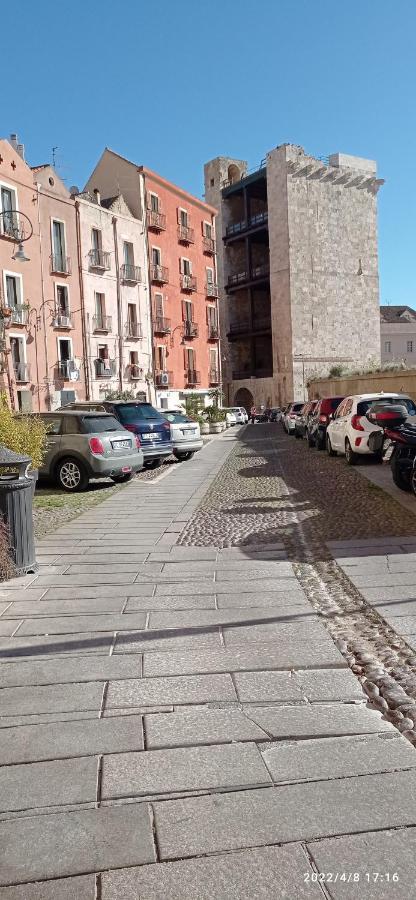 Cozy Suite Centro Cagliari Bagian luar foto